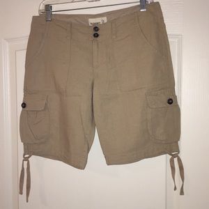 Old Navy linen Bermuda cargo shorts